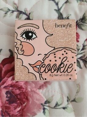 Benefit Cosmetics COOKIE HIGHLIGHT FULL SIZED NEW. SUPER FAST SHIP